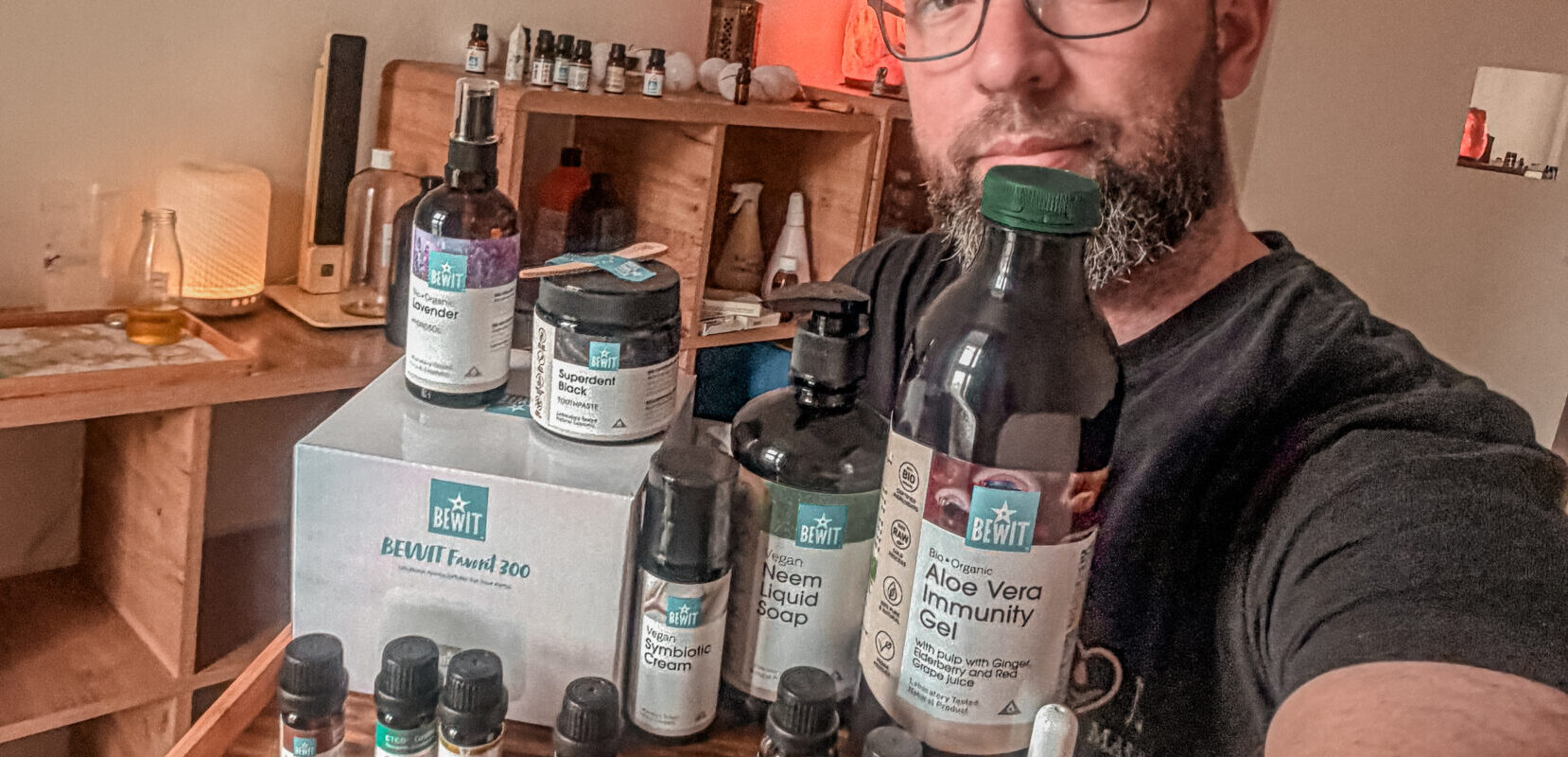 Jakub z JL Masáže představuje instagramovou soutěž o balíček pro domácí relaxaci v hodnotě 2590 Kč s produkty BEWIT